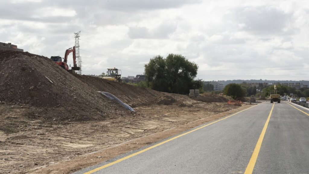 obras avenida de camarma