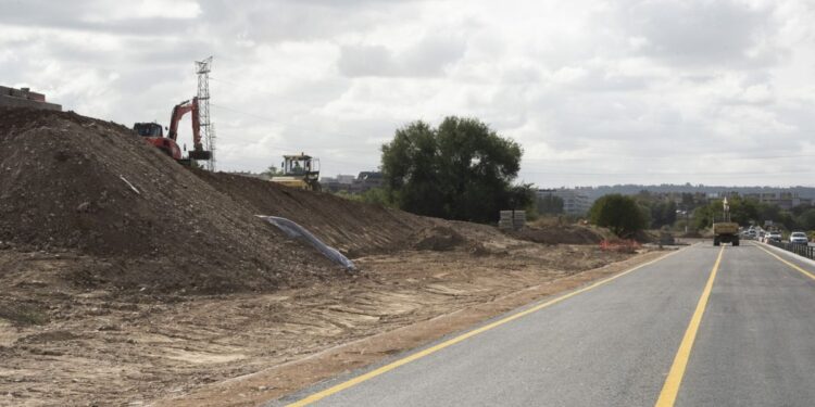 obras avenida de camarma
