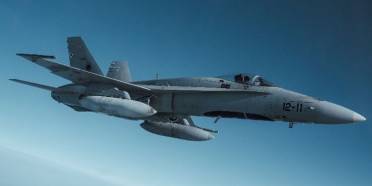 El Ayuntamiento publica un comunicado oficial y aclara que el ruido nocturno en Alcalá procede de pruebas con un Eurofighter 1 Fuente: Ministerio de Defensa