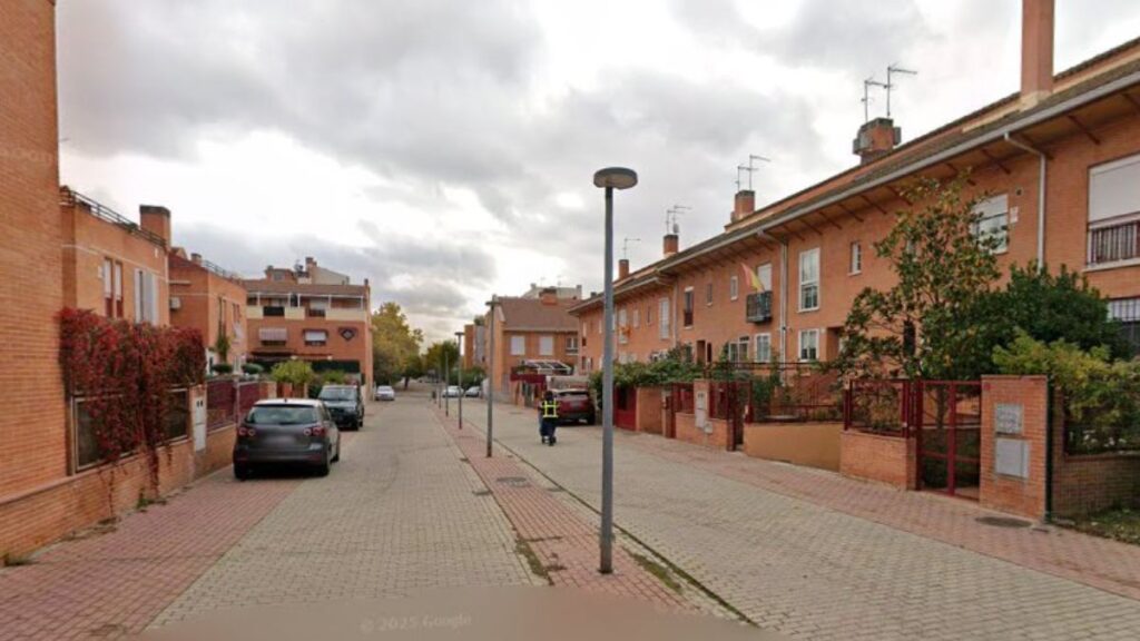 Un intento de robo en un chalet de Espartales Sur acaba frustrado tras sorprender los propietarios a los asaltantes en plena madrugada 1 calle Manuel Machado