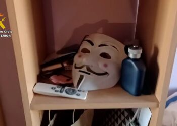 Detenidos cuatro integrantes de ‘Anonymous Fénix’, uno en Alcalá, por dejar fuera de servicio webs de organismos públicos