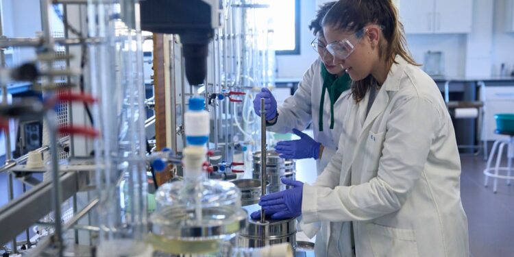 Celánica reúne en la UAH una semana de talleres, ponencias y empleo científico abierta a estudiantes de cualquier grado 1 laboratorio