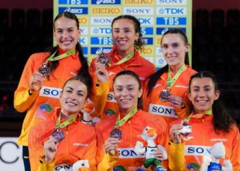 Rocío Arroyo impulsa el bronce mundial del 4×400 femenino y firma otro hito para el atletismo complutense