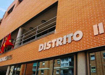 Vecinos y partidos reclaman la dimisión de la cúpula del Distrito II por su falta de diálogo con el barrio