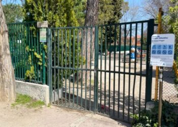 Cierra temporalmente la zona infantil del Parque O’Donnell por obras del colector en la calle Torrelaguna