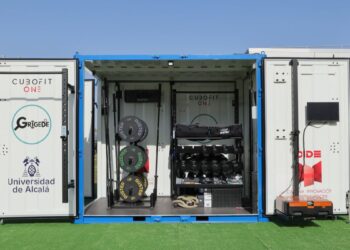 La UAH estrena el CUBOFIT, un contenedor de material para impulsar el deporte al aire libre en el campus