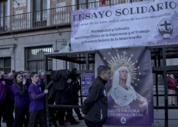ensayo solidario cofradia trabajos