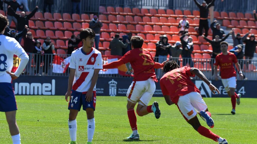 Caste firma en el 92 la victoria de la RSD Alcalá en Majadahonda tras un partido roto desde el primer minuto 1 gol caste rsd alcala
