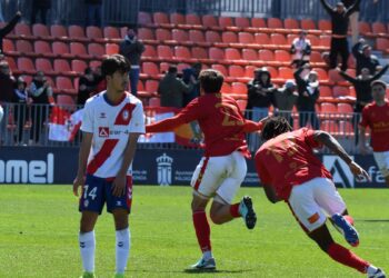 Caste firma en el 92 la victoria de la RSD Alcalá en Majadahonda tras un partido roto desde el primer minuto