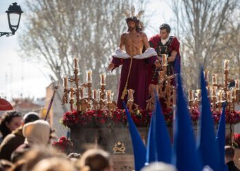 Jesús Despojado y la Virgen de la Paz reúnen a miles de personas en el Domingo de Ramos de Alcalá