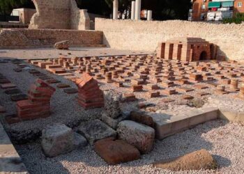 Complutum aborda la restauración del foro romano con una intervención en la basílica, las termas y el Paredón del Milagro