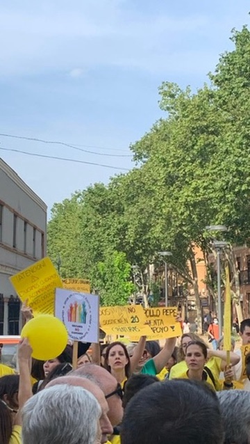 49DEA445 C35F 4FBE A419 9C7F356B610E 4 5005 c