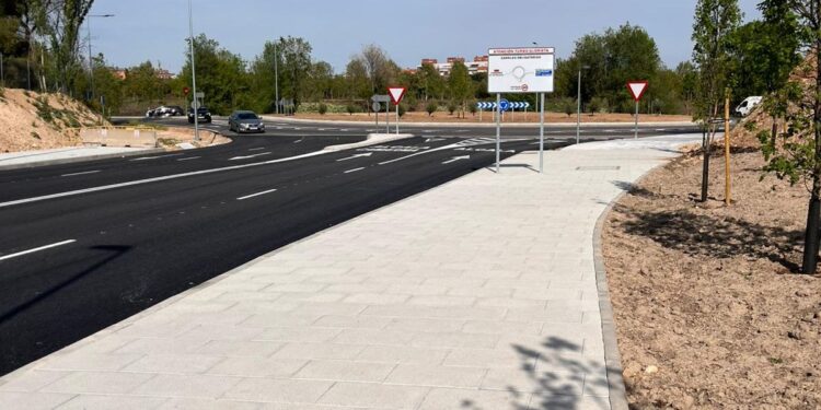 Abierto el acceso de la avenida Camarma al barrio de El Olivar-Las Sedas 1 Fuente: Elaboración propia