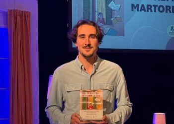 Darío Márquez gana el Premio Vila de Martorell con el poemario ‘Cuando enciendan las luces’