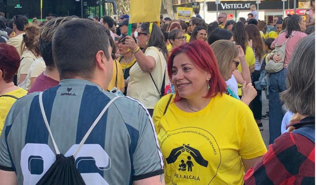 Rosa en Marea Amarilla