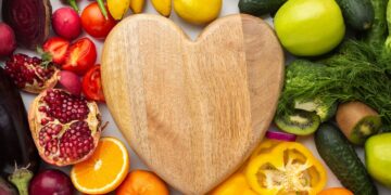 Un estudio global vincula tres fallos habituales en la dieta con el 60% del daño cardiovascular atribuible a la alimentación