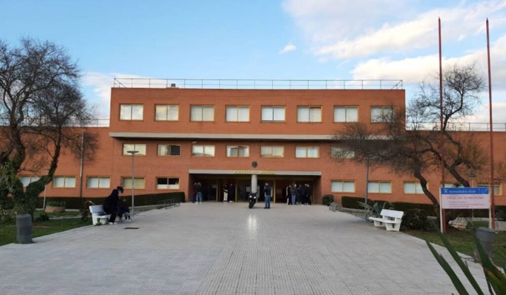 La Universidad de Alcalá suspende a primera hora las clases a primera hora en cuatro edificios del campus por la falta de agua 1 UAH Medicina