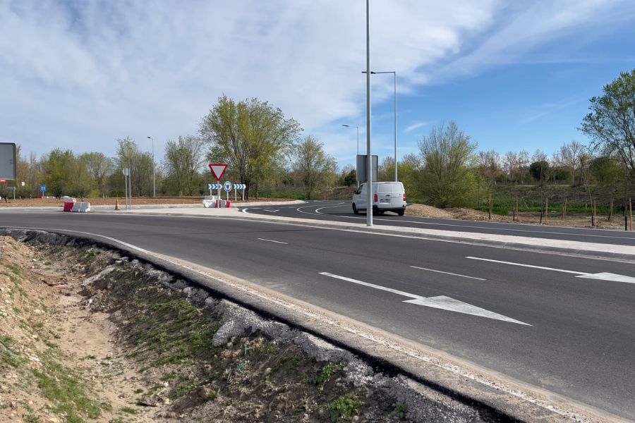 avenida de camarma 3
