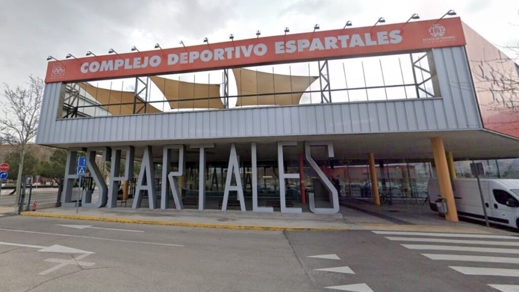 complejo deportivo espartales 2