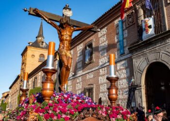 El Cristo de los Doctrinos reúne a miles de personas en el Jueves Santo y centra uno de los actos más solemnes