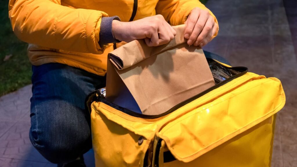 Convocada una huelga general de riders en España contra Glovo los días 24, 25 y 26 de abril 1 delivery