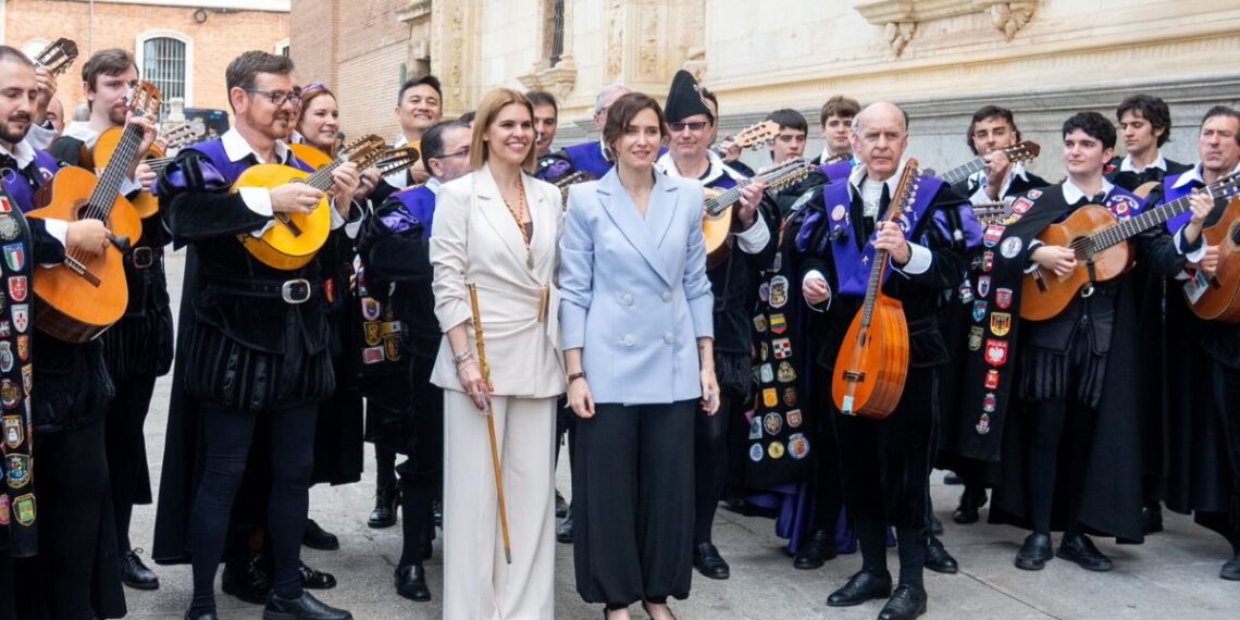 Judith Piquet e Isabel Díaz Ayuso / Foto: Ayuntamiento de Alcalá