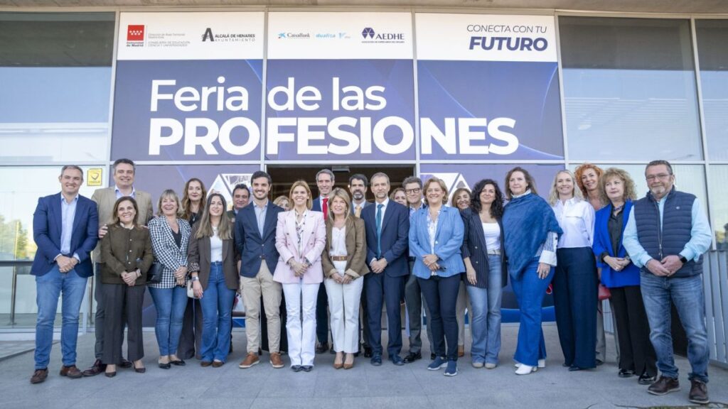 La VI Feria de las Profesiones reúne en Espartales a más de 3.000 estudiantes y 17 familias de FP 1 vi feria de las profesiones