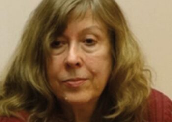 Teresa Galeote presenta en Alcalá su novela Los días largos, centrada en la Guerra Civil y la posguerra