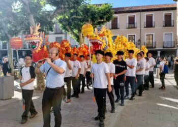 La Plaza de Cervantes reunió folclore, música y tradiciones en las Jornadas de Diversidad Cultural