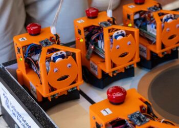 La Universidad de Alcalá acoge un campus tecnológico de verano para menores de 6 a 16 años