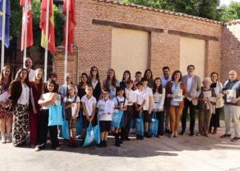 Alcalá premia el talento literario de 921 escolares en el Certamen Infantil y Juvenil Cervantes