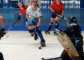 El Alcalá Hockey golea al Traviesas y sigue enganchado a la pelea por el ascenso