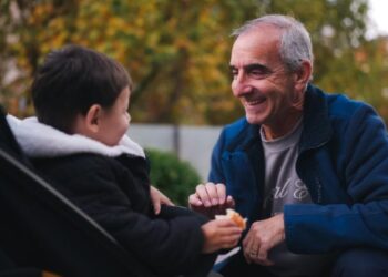 La Comunidad de Madrid destina 600.000 euros al apoyo a familias acogedoras