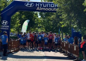 La Carrera Solidaria 4 Millas reúne a cerca de 300 participantes en el Gran Parque de Espartales