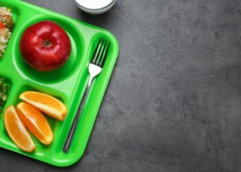 Los colegios ofrecerán desayunos gratuitos a 1.600 alumnos vulnerables el próximo curso