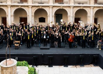 La Banda Sinfónica Complutense llevará la música barroca al casco histórico en un pasacalles por el XXV Festival Hispanoamericano