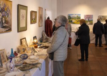Mayores con Arte exhibirá trabajos de pintura y artesanía hasta el 31 de mayo 3 Mayores con Arte exhibirá trabajos de pintura y artesanía hasta el 31 de mayo