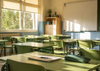 Familias de colegios de Alcalá alertan del calor en aulas y patios durante la recta final del curso