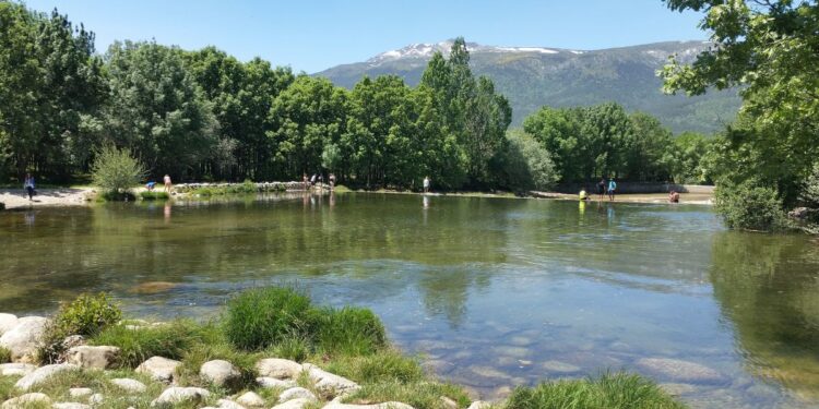 Piscinas naturales de Madrid: guía para elegir entre zonas de baño oficiales y piscinas en la sierra 1 Fuente: Comunidad de Madrid