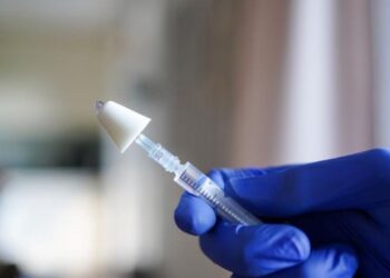 La vacuna intranasal contra la gripe llegará a menores de hasta 7 años en la próxima campaña