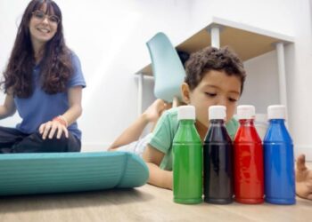 Un programa piloto ofrecerá apoyo psicológico a familias que afrontan por primera vez una discapacidad
