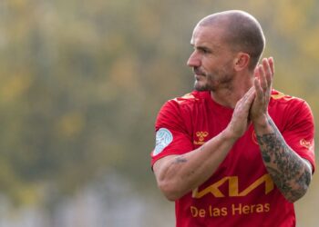Borja Sánchez cierra su etapa en la RSD Alcalá tras convertirse en una referencia rojilla en El Val 3 Borja Sánchez cierra su etapa en la RSD Alcalá tras convertirse en una referencia rojilla en El Val