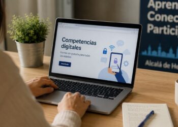 Alcalá amplía su oferta de formación digital gratuita con cursos sobre IA, banca online y seguridad en internet