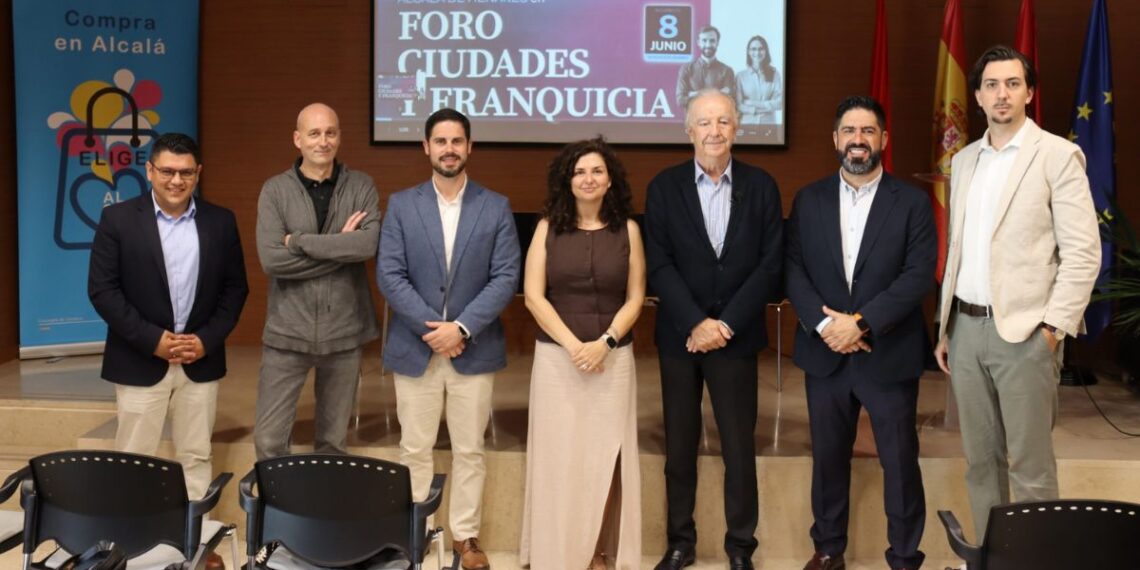 Alcalá acoge un foro sobre franquicias con participación de empresarios, inversores y representantes del sector 1 Foto: Ayuntamiento de Alcalá