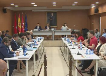 La oposición carga contra el “expediente ómnibus” del Gobierno tras el choque entre PP y Vox