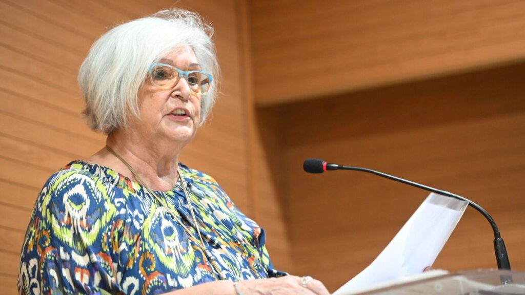 83 mayores voluntarios reciben el reconocimiento por impartir talleres en los centros municipales 1 reconocimiento centros de mayores