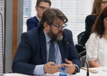 Vox se planta ante el PP y tumba la modificación presupuestaria tras denunciar una decisión unilateral 2 Vox se planta ante el PP y tumba la modificación presupuestaria tras denunciar una decisión unilateral