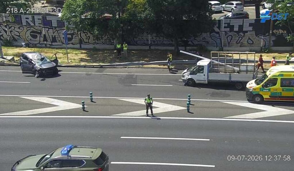 Un siniestro en la A-2 provoca tres kilómetros de retenciones a la altura de Torrejón de Ardoz 1 Accidente