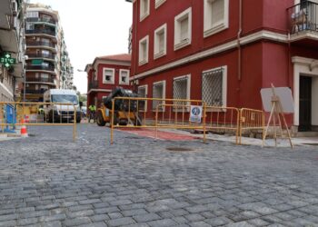 Continuan las obras de Eras de San Isidro para renovar aceras, calzada y la conexión peatonal con el centro 7 Continuan las obras de Eras de San Isidro para renovar aceras, calzada y la conexión peatonal con el centro