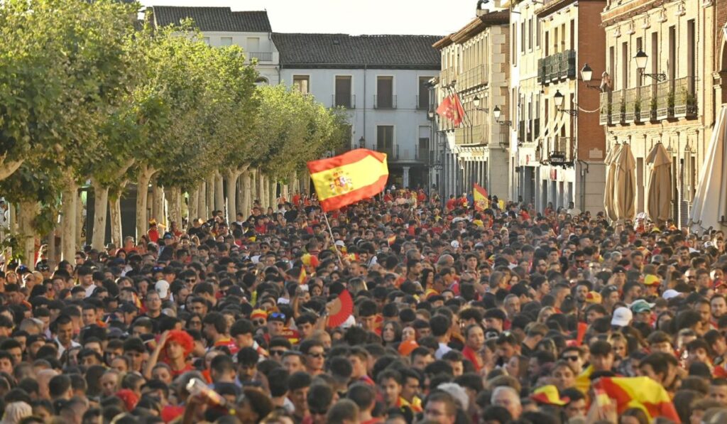 Alcalá instalará una pantalla gigante en la Plaza de Cervantes para vivir la final del Mundial de España 1 Pantalla